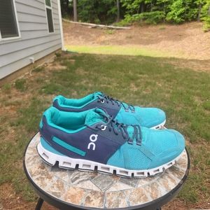 On Cloud Cloud Flow Swiss Engineering Running Shoes Blue + Teal Woman's Size 10